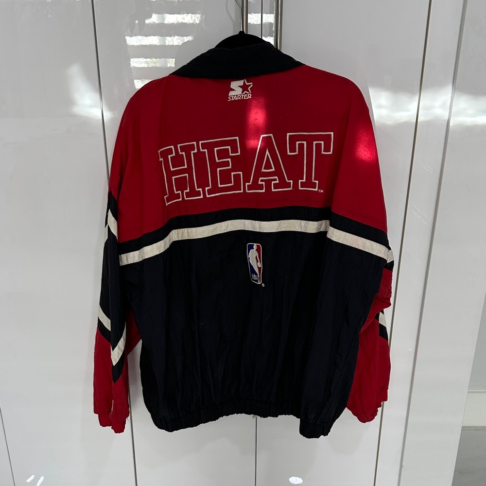 VINTAGE STARTER Red and Black MIAMI HEAT Bomber Jacket